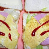 オムレツとハムのサンドイッチ